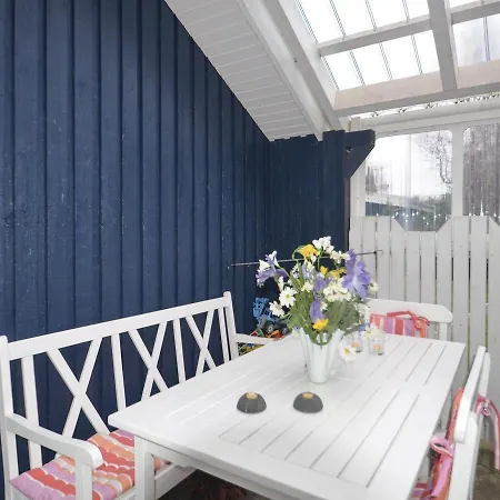 Three-bedroom Holiday In Vaggerlose * Bøtø By