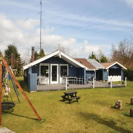 Three-bedroom Holiday In Vaggerlose Ferienhaus Bøtø By